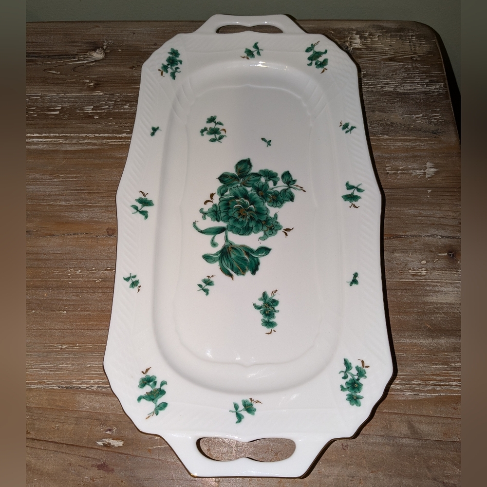 Andrea by Sadek/Utsuwakan Viridian 14" Large Sandwich Porcelain Tray